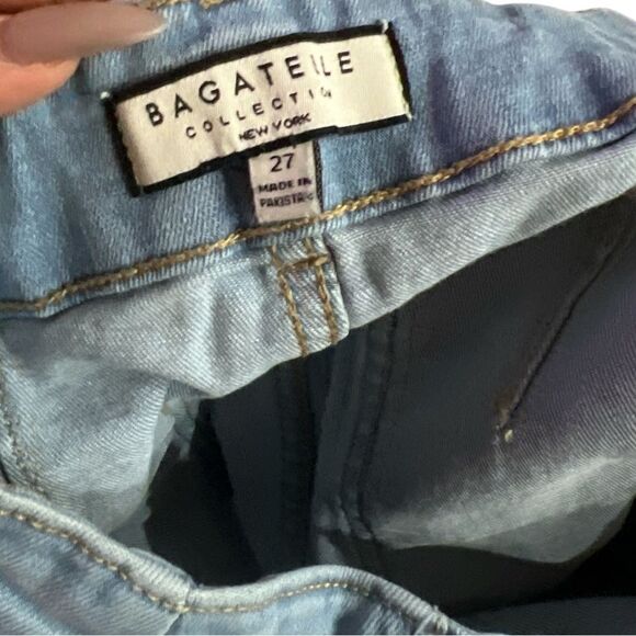 Bagatelle High Rise Cropped Straight Jeans in Siene Wash 
Size 27 - Picture 3 of 7